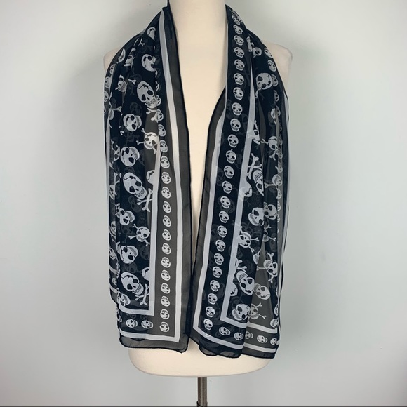 Womens Black And White Skull Graphic Scarf Shawl - Picture 2 of 4